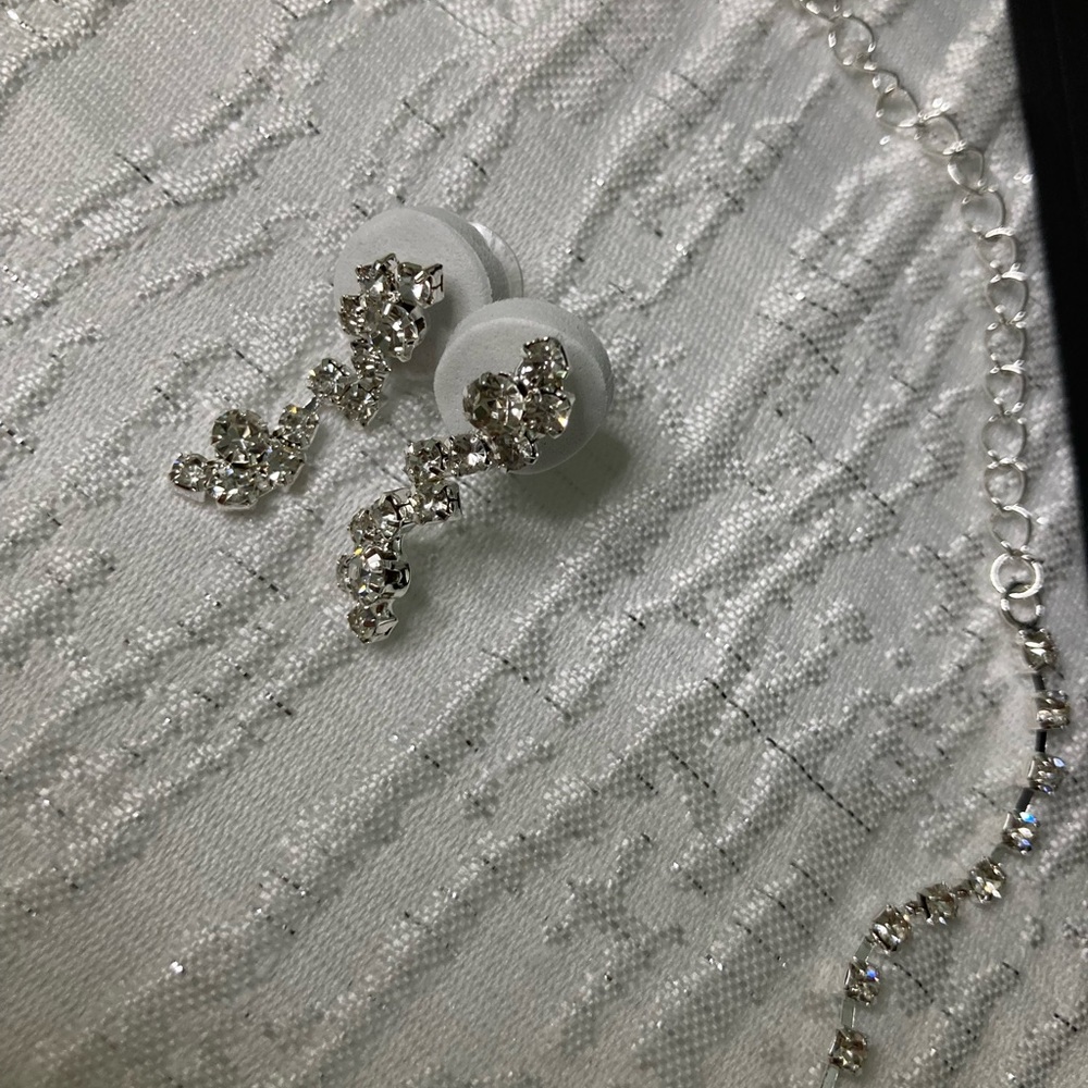 Antian Accessories™ Rhinestone 4-Piece Jewelry Set - Picture 2 of 6